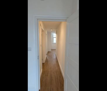 2 Bed Flat, Harpenden Road, SE27 - Photo 3