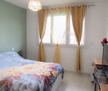 Appartement 4 pièces de 68 m² à Lourdes (65100) - Photo 2