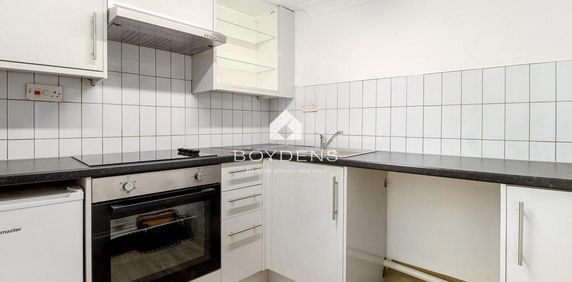 Terraced house to rent - Photo 2