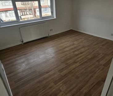 2 bedroom maisonette to rent - Photo 4