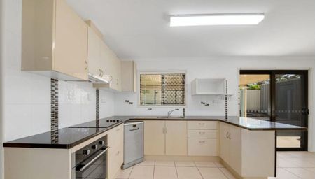 22 Carinya Drive - Photo 2