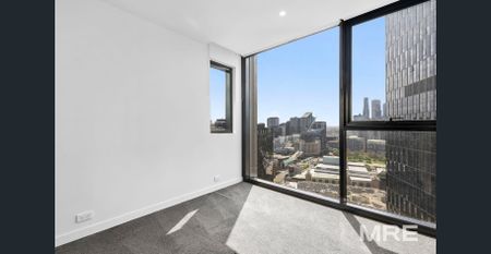 Contemporary Southbank living with resort-style amenities - Photo 4