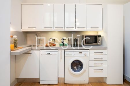 Apartamento de alquiler en Calle del Arenal, 26, Sol - Photo 2