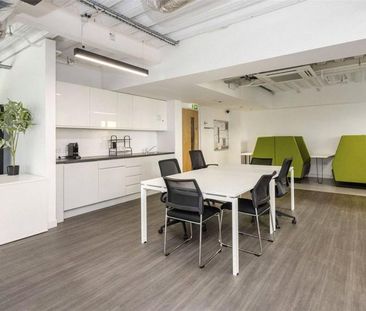 Studio to rent - Photo 6