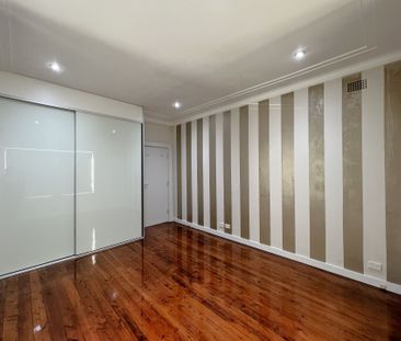 Large 4 Bedroom Brick Home - Photo 1