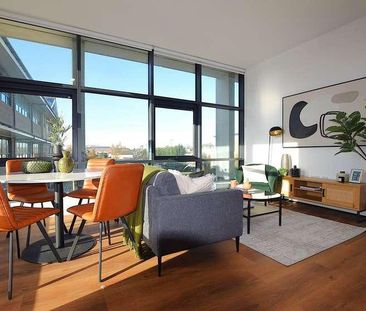 Lakeside Close, Staines-upon-thames, Surrey, TW18 - Photo 5