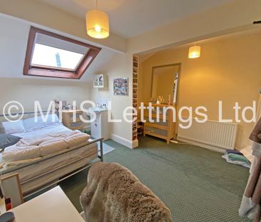 9 Bedroom Mid Terraced House for rent in Belle Vue Road - Photo 2