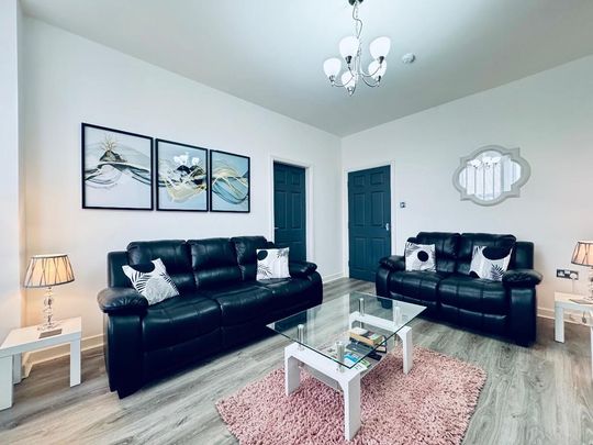 2 bedroom flat to rent - Photo 1