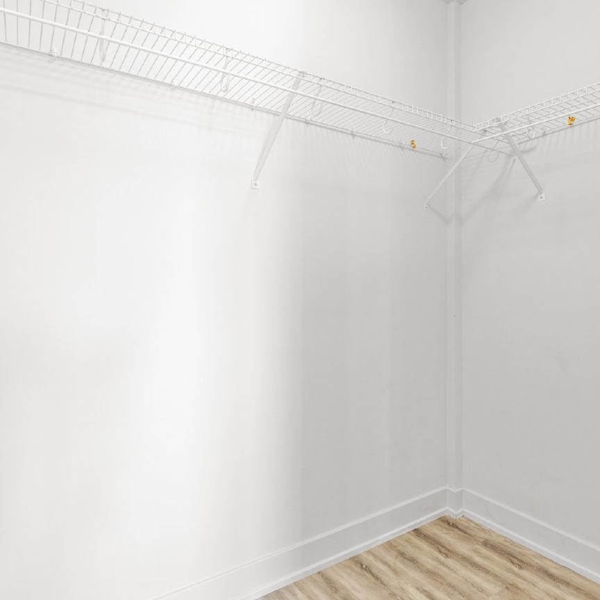 3 Bedale Drive - 204 - Photo 1