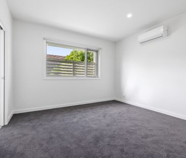 Have it all - Premium living, Practicality, Convenience and Location - Photo 1