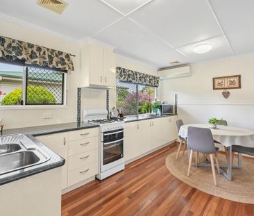 6 Gleeson Crescent, Harlaxton, QLD 4350 - Photo 5