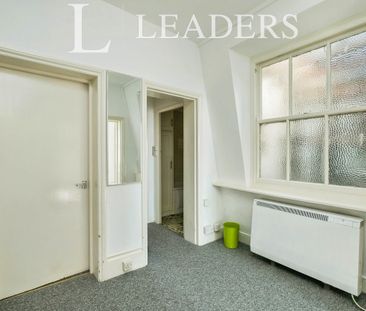 2 bedroom apartment to rent West Parade, Bexhill-on-Sea, East Susse... - Photo 2