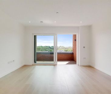 Queens Croft House, 22 Thorney Close, Colindale - Photo 1