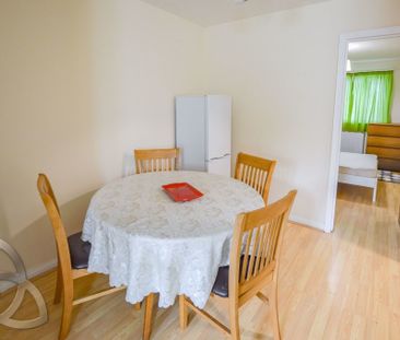 Sovereign Grove, Wembley, HA0 2DZ - Photo 4