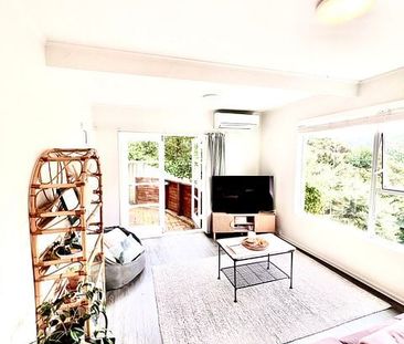 Plimmerton 2 bed with privacy & views - Photo 3