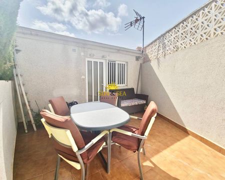 2 BEDROOM GROUND FLOOR - EL MONCAYO - Photo 2