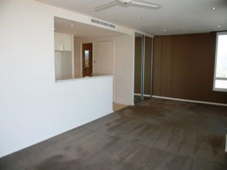 OVER SIZE 1 BEDROOM, 2 BATHROOM + MEDIA APARTMENT IN SHORES - Photo 5