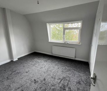 2 bedroom semi-detached house to rent - Photo 2