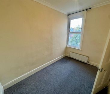 3 bedroom end of terrace house to rent - Photo 6