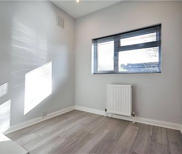 Magna Road, Englefield Green, Egham, Surrey, TW20 0PN - Photo 6
