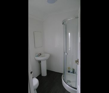 Room in a Shared House, Waverley Crescent, BN1 - Photo 5