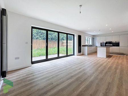 6 bedroom detached house to rent - Photo 5