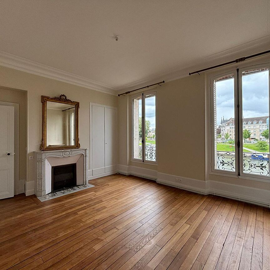 Location Appartement 3 pièces 79m² - Photo 1