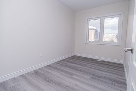 For Lease - 5685 Retreat Street, Mississauga, Ontario - Photo 4