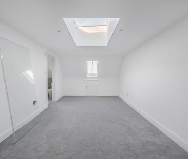 St Andrews Square, Surbiton, KT6 - Photo 5