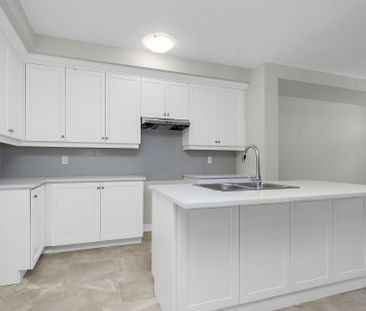 For Lease - 323 Inspire Boulevard, Brampton, Ontario - Photo 6