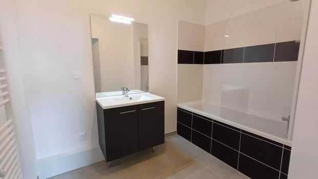 location Appartement T3 DE 63.1m² À NANTES - Photo 1