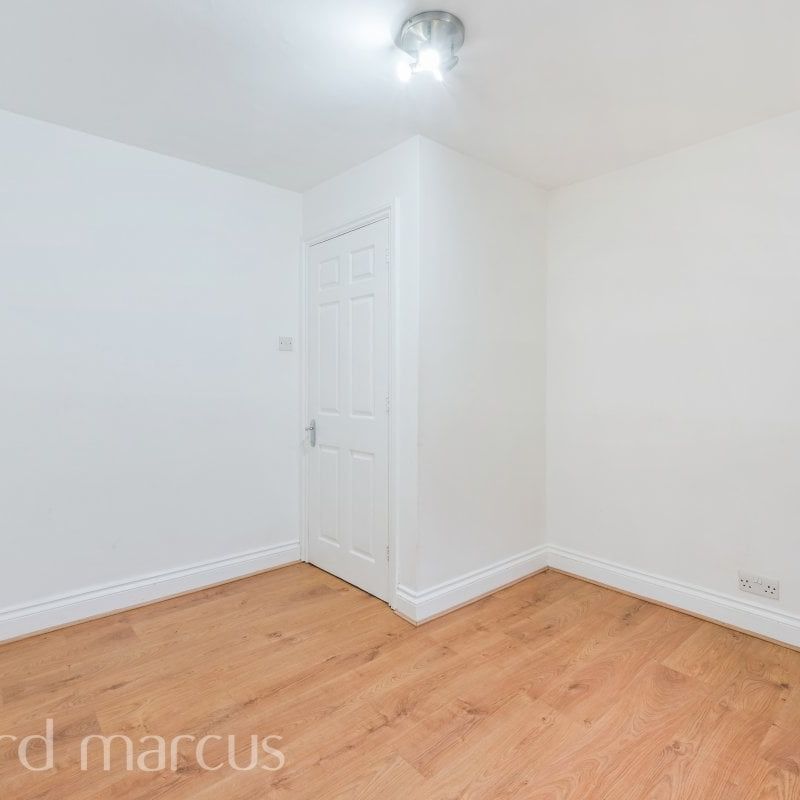 South Street, EPSOM - Photo 1