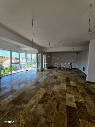 Apartament exclusivist 4 camere situat intr-o vila cu lift, Zona Falez - Photo 1
