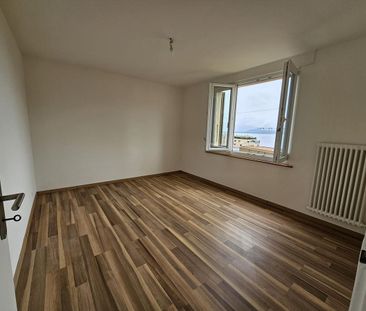 Beautiful renovated 4-room apartment in Neuchâtel - Photo 6