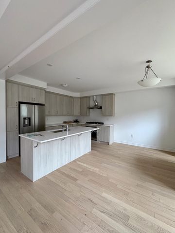 For Lease - 32 Foxley Heights, Barrie, Ontario - Photo 3