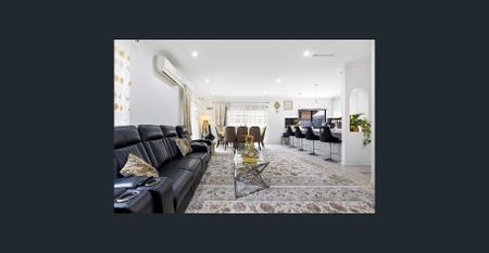 Luxury Two-Storey Residence in Prestigious Mawson Lakes - Photo 2