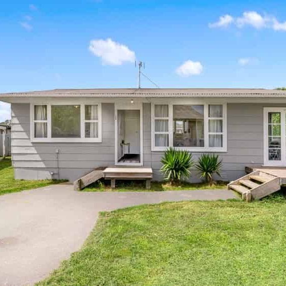 Pukekohe, 3 bedrooms - Photo 1