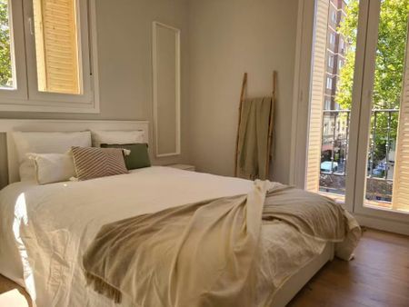 Calle de Palencia, Madrid, Community of Madrid 28020 - Photo 4