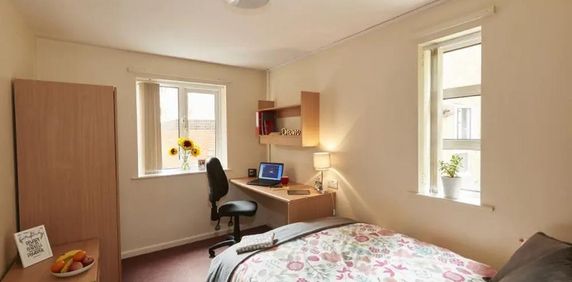 4 bedroom house to rent - Photo 2