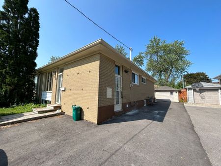 For Lease - 254 Anzac Road Unit# Main, Richmond Hill, Ontario - Photo 4