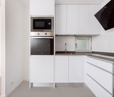 Piso de alquiler en La Rioja, 49, Villanueva de la Cañada ciudad - Photo 2