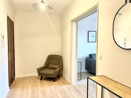 À LOUER – T3 MEUBLÉ rénové de 80 m², Boulevard Vauban, Lille réf 1505 - Photo 3