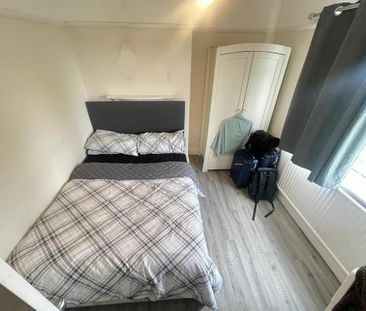 7 bedroom semi-detached house to rent - Photo 6