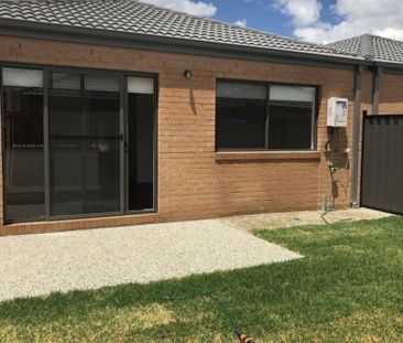 Convenient Family Home - Photo 3