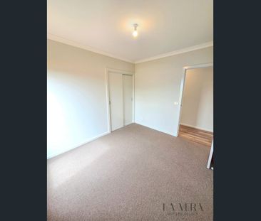 Brand New 3 Bedroom Home - Photo 3