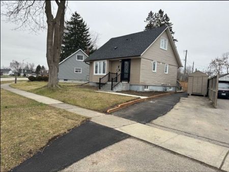 For Lease - 71 Woodhouse Crescent, Ajax, Ontario - Photo 3