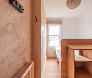 6 bedroom townhouse to rent - Photo 3