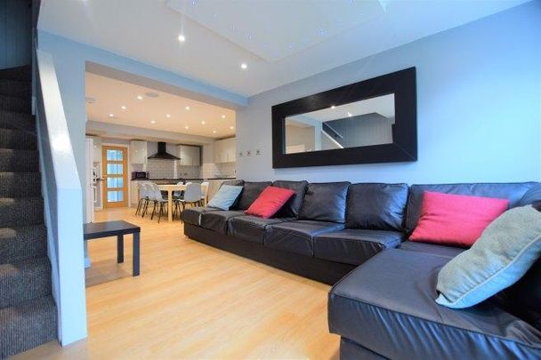 7 bedroom house share to rent - Photo 1