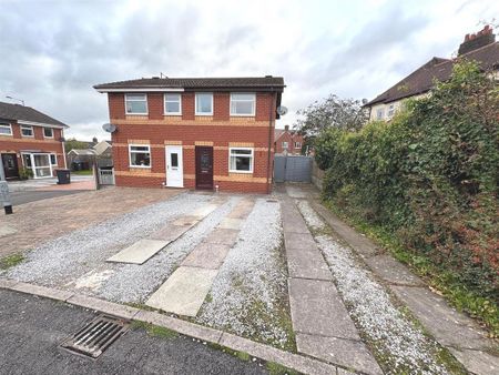 2 bedroom semi-detached house to rent - Photo 3