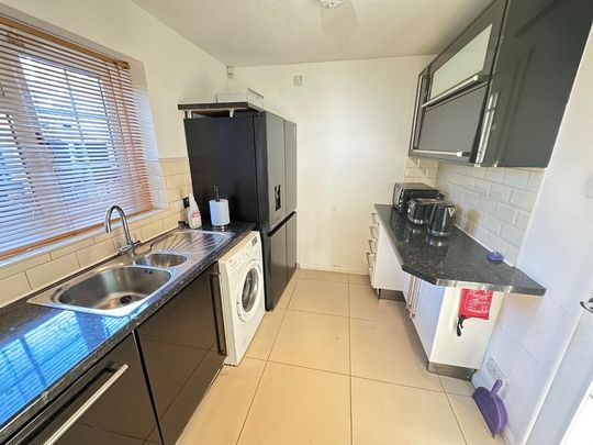 2 bedroom semi-detached house to rent - Photo 1